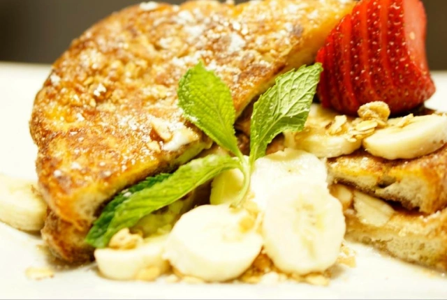 Stuffed banana cream French toast